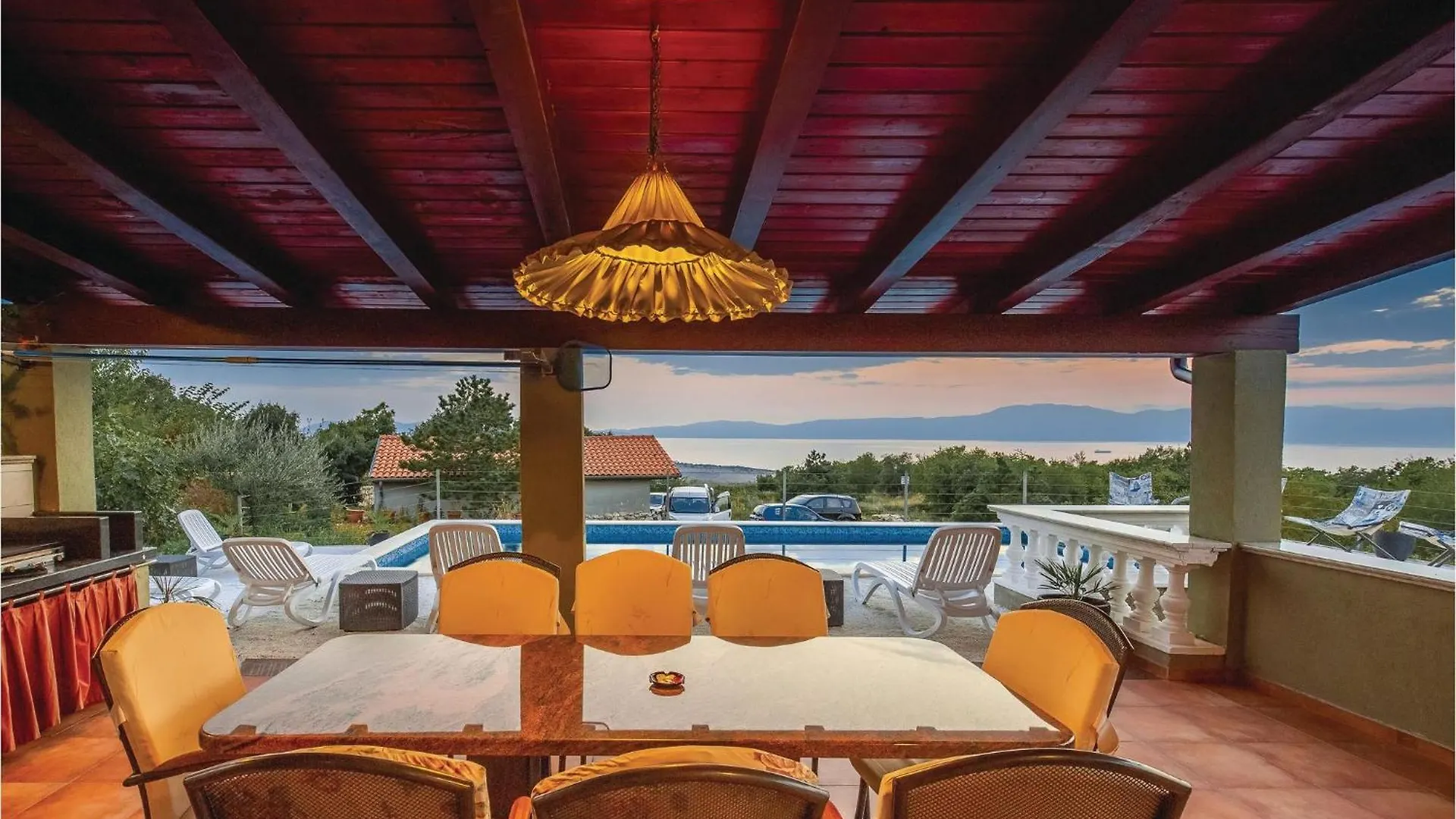 Gorgeous Apartment In Smrika With Wifi